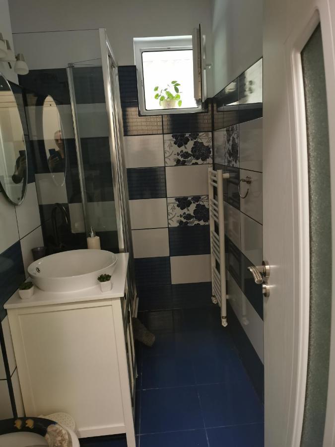Chic Apartment Brăila Exterior photo